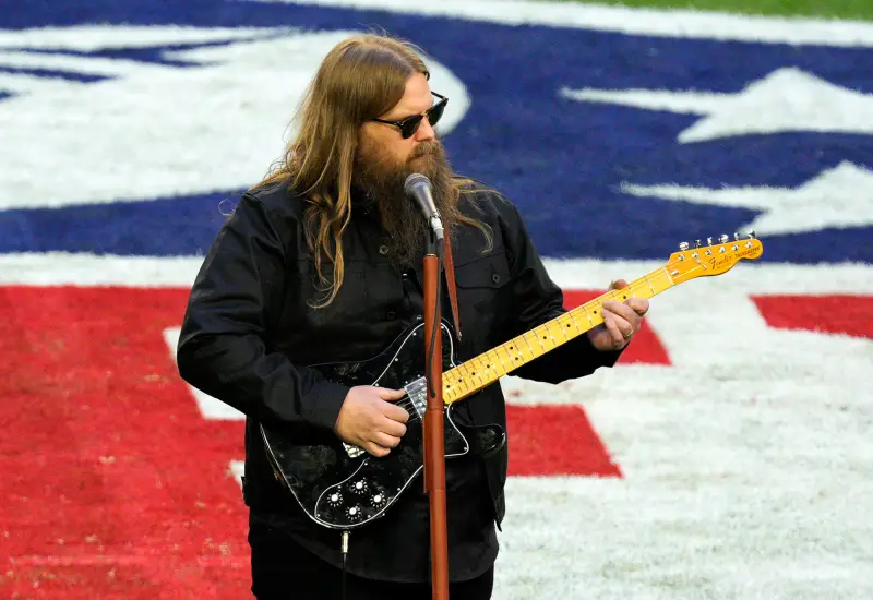Chris Stapleton performing the national anthem - 704