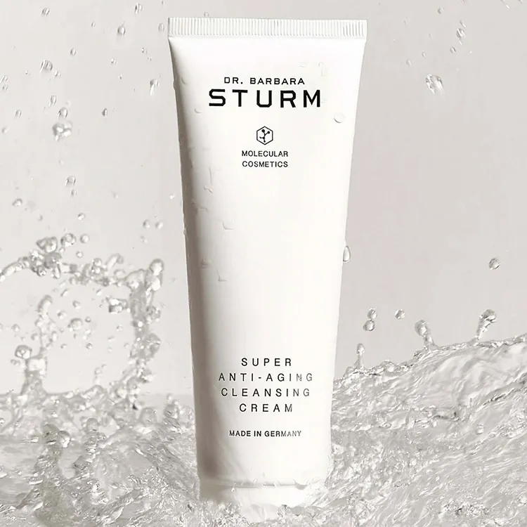 13 Best Luxury Gifts for Women Under $200