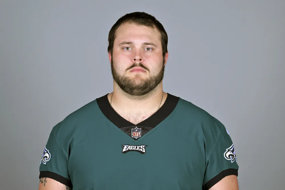 Eagles player Josh Sills Indicted for Rape, Kidnapping Days Before Super Bowl