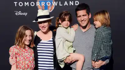 Feature Molly Ringwald Family Photo Album