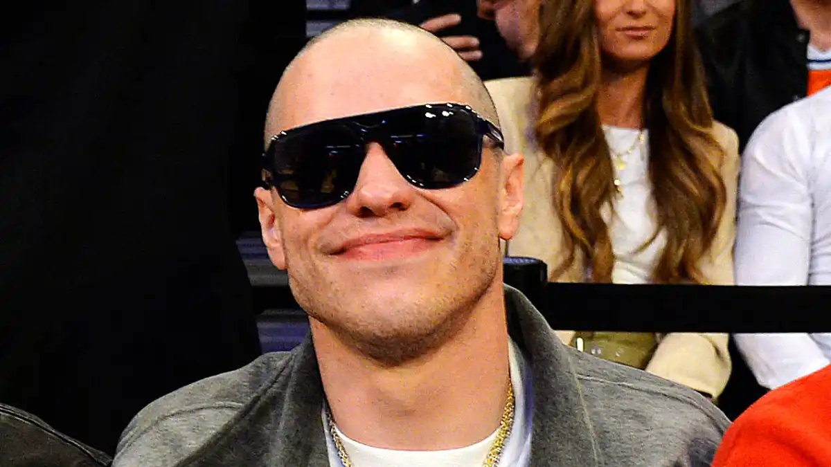 Feature Pete Davidson Shaved Head