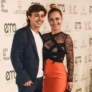 Hayden Panettiere Will Speak at Late Brother Jansen’s Memorial Service v neck t shirt