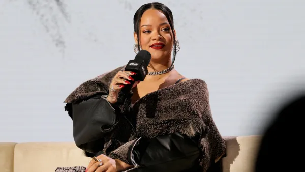 How Rihanna Subtly Hinted at 2nd Pregnancy Before Super Bowl Halftime Show Reveal