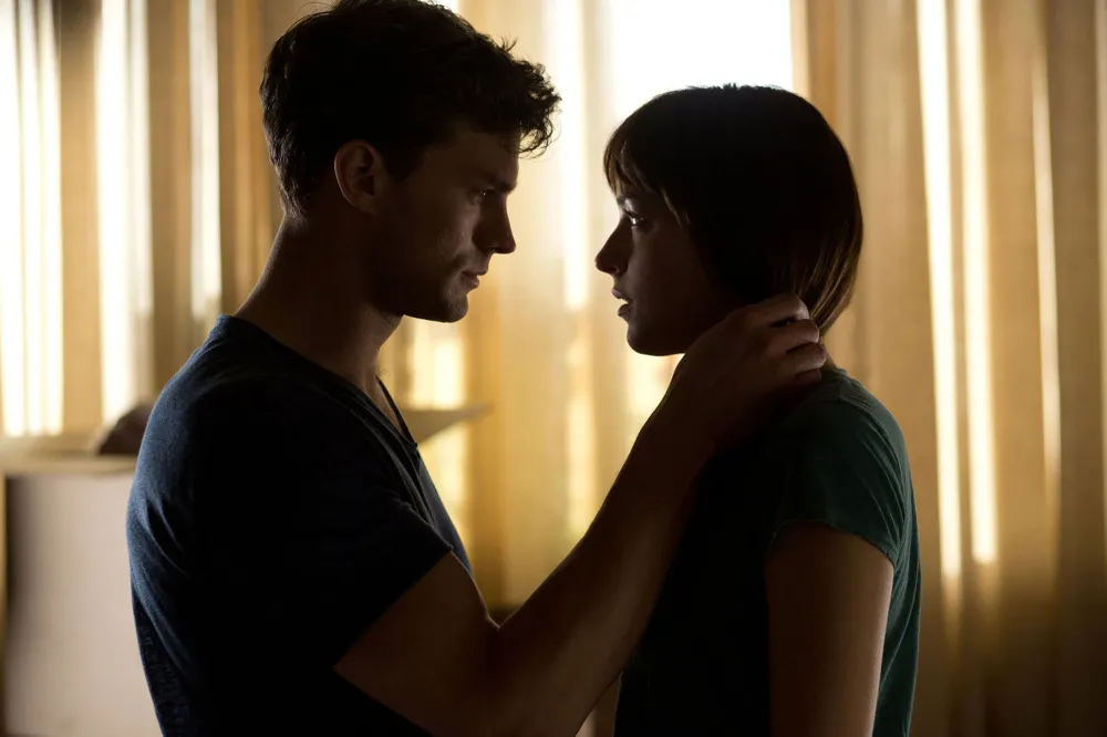 Jamie Dornan, Dakota Johnson Smolder in Sexy New Photos, Dish on &ldquo;Uncomfortable&rdquo; Fifty Shades Sex Scenes, Turn-Ons