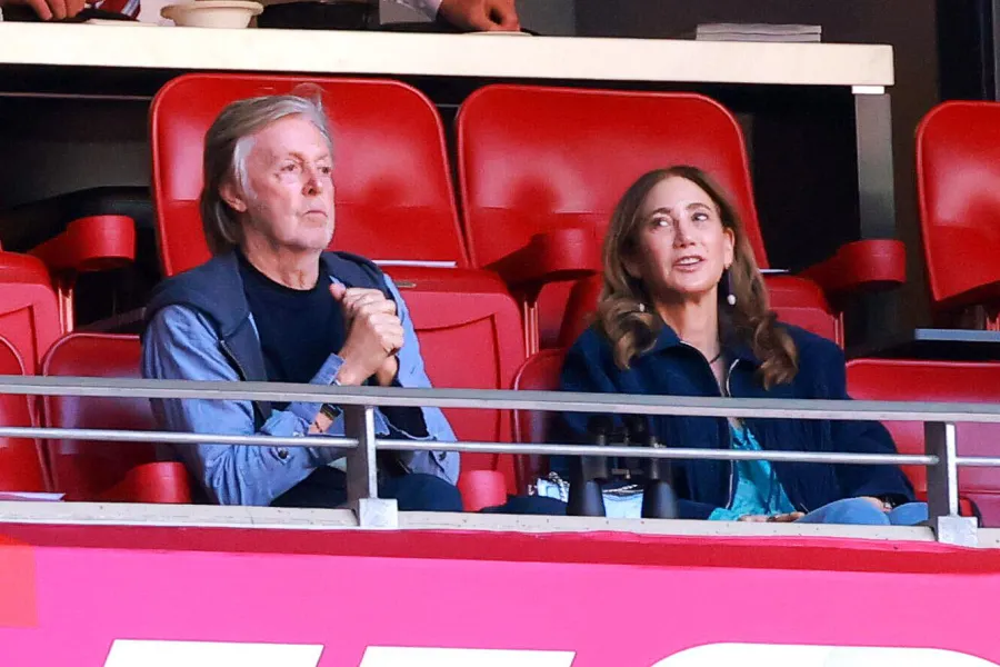 Jay-Z, Damar Hamlin, Sheryl Lee Ralph and More Celebrities Attend Super Bowl 2023- Photos - 691