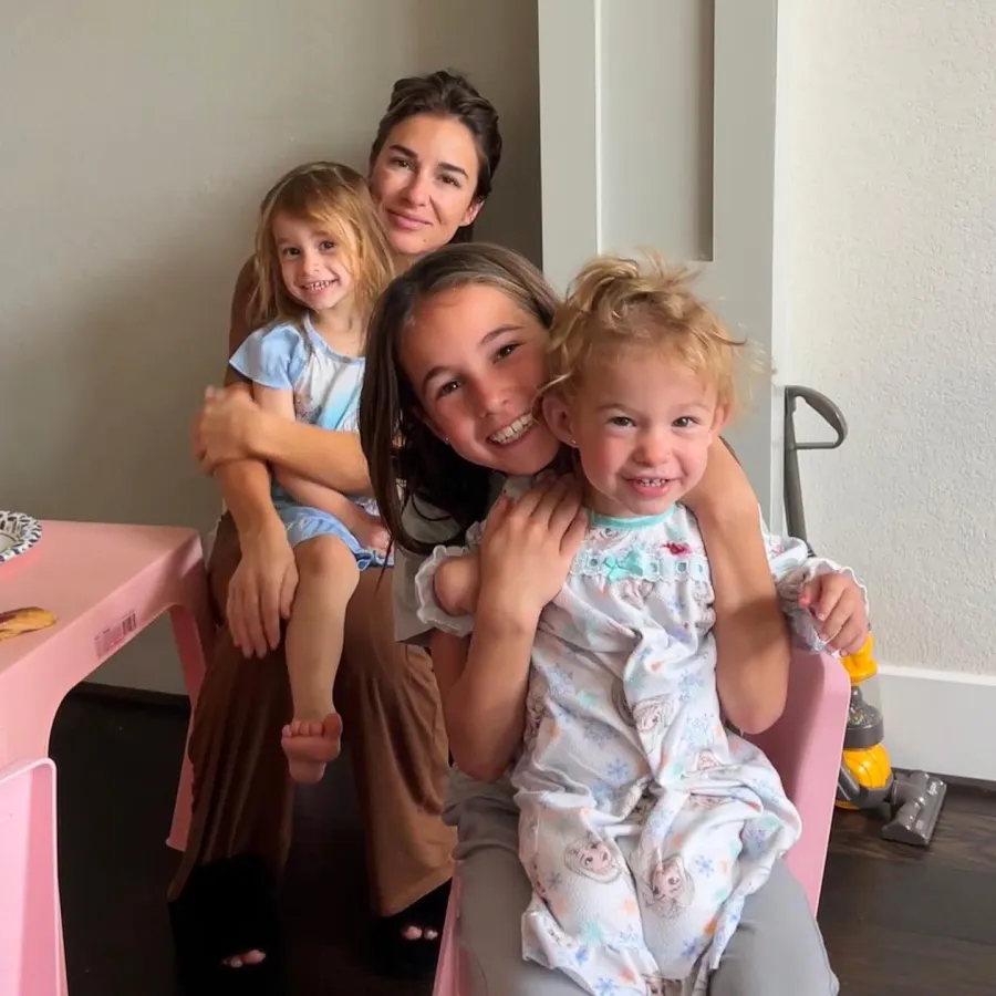 Jessie James Decker's 'Heart Is Full' After Reunion With Estranged Brother John and His Wife Ali- Photos - 241