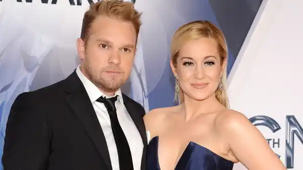 Kellie Pickler and Husband Kyle Jacobs’ Relationship Timeline - 168