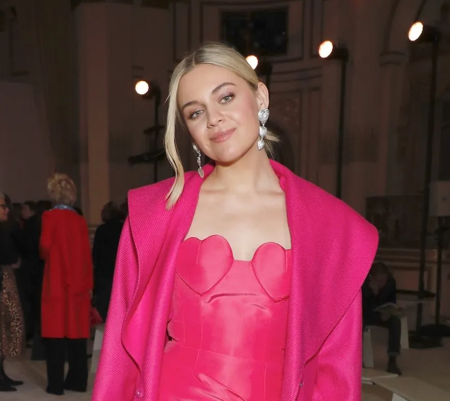 Kelsea Ballerini Unfollows Morgan Evans Amid Chase Stokes Romance