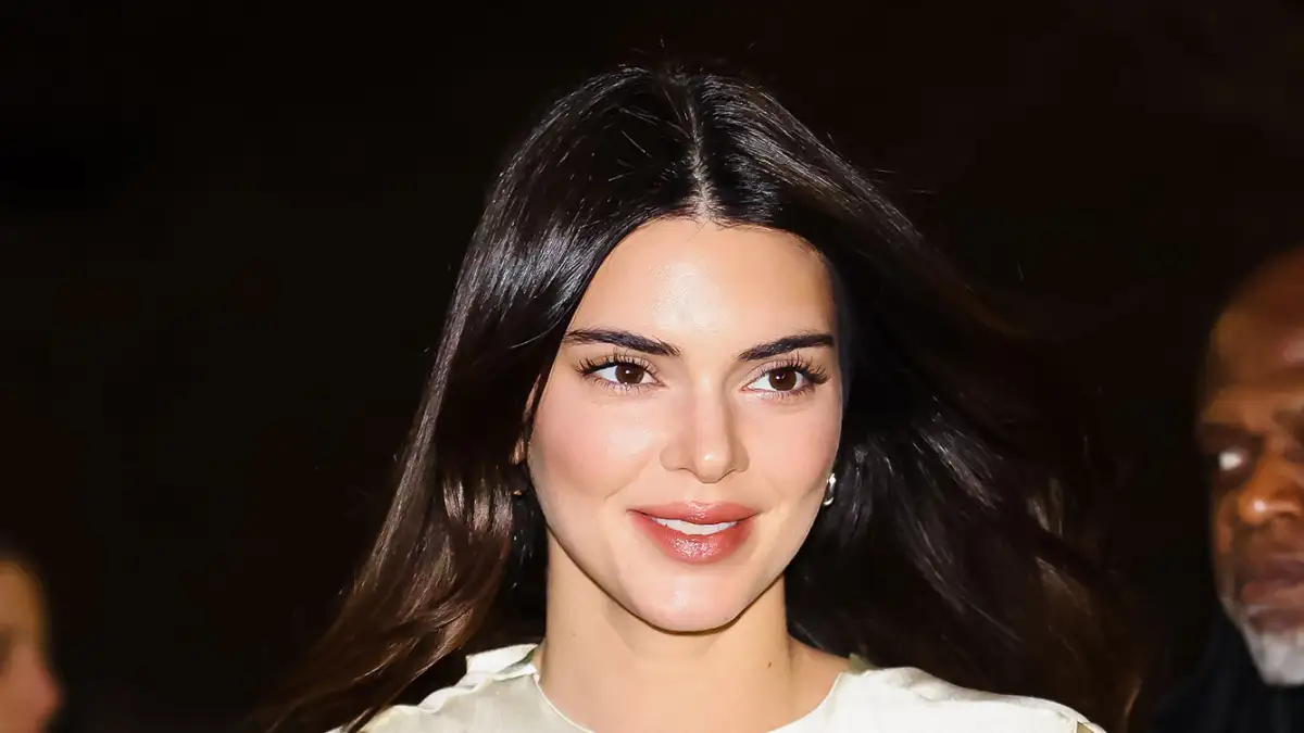 Kendall Jenner Wears One Leg Jumpsuit brown white dress