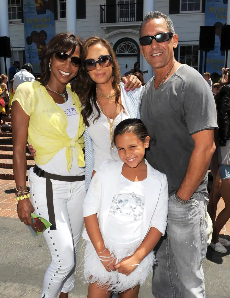 Leah Remini and Husband Angelo Pagan’s Relationship Timeline