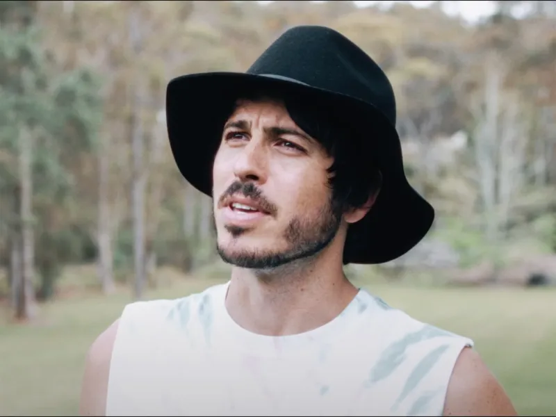 Morgan Evans Coming Out With ‘Vulnerable’ Doc After Kelsea Split