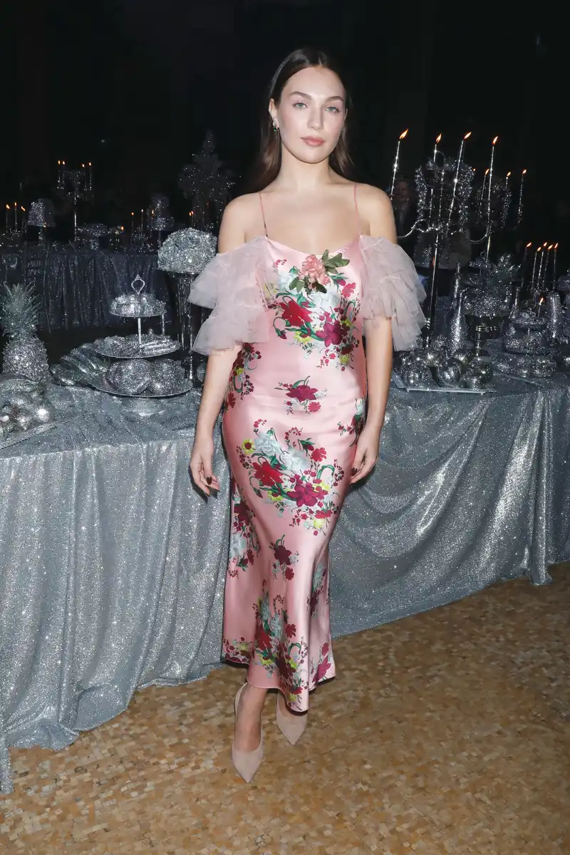 New York Fashion Week: Lindsay Lohan Shines in Bronze, Julia Fox Nails Grunge and More of the Best Moments