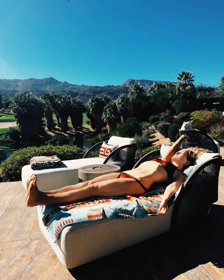 November 2022 Kate Hudson Bikini