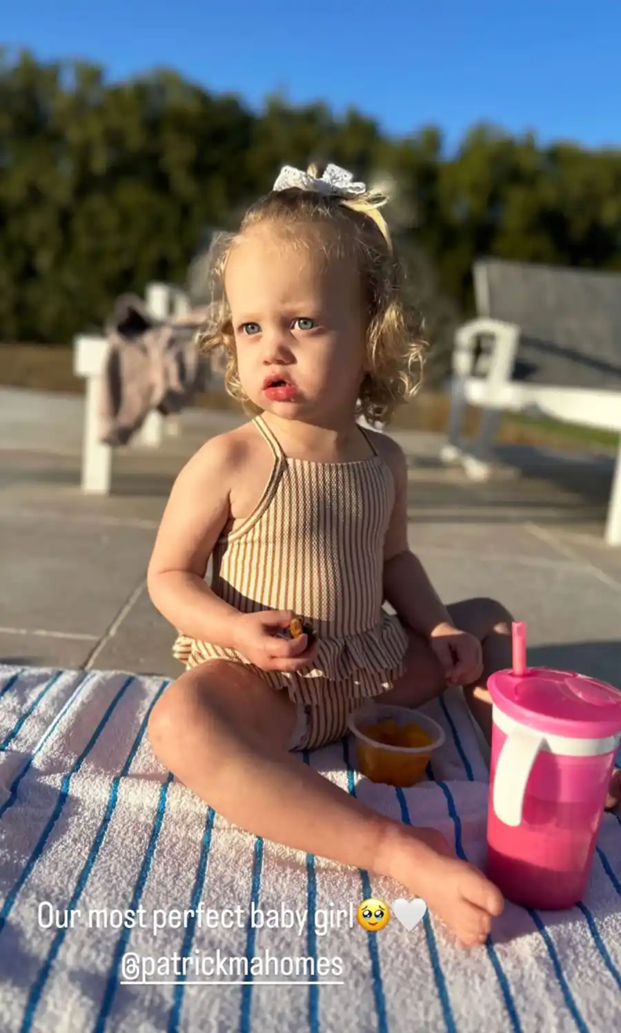 Patrick Mahomes' Wife Brittany Matthews, Kids Land in Arizona for Super Bowl 2023 bathing suit