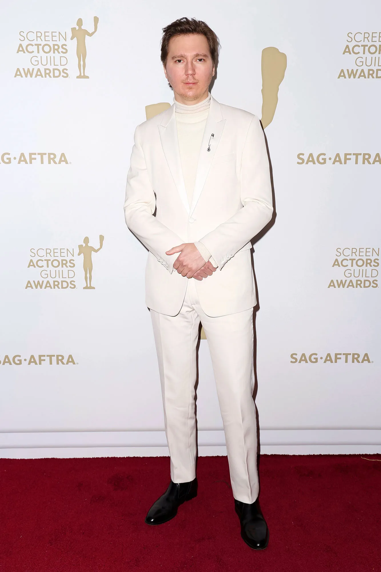 Paul Dano Red Carpet Sag Awards 2023