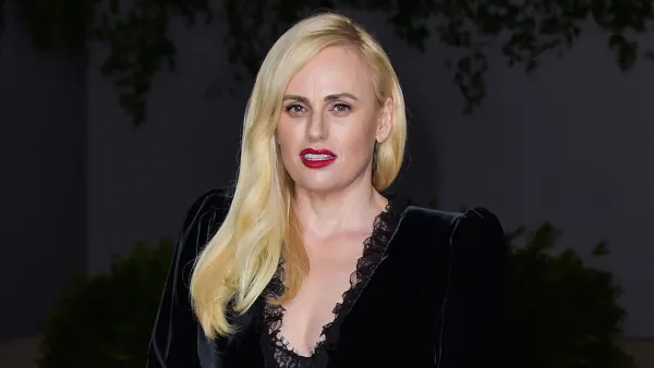 Rebel Wilson Claims She Wasn’t Allowed to Lose ‘More Than 10 Pounds’ While Filming ‘Pitch Perfect’ Films black gown