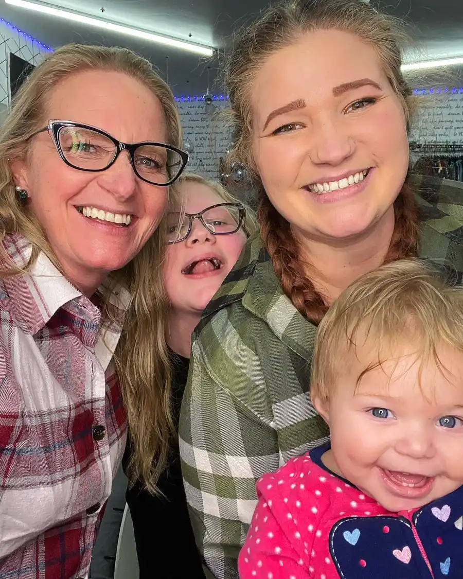 Sister Wives' Mykelti Brown and Husband Tony's Family Album With Daughter Avalon and Twin Sons Archer and Ace - 508