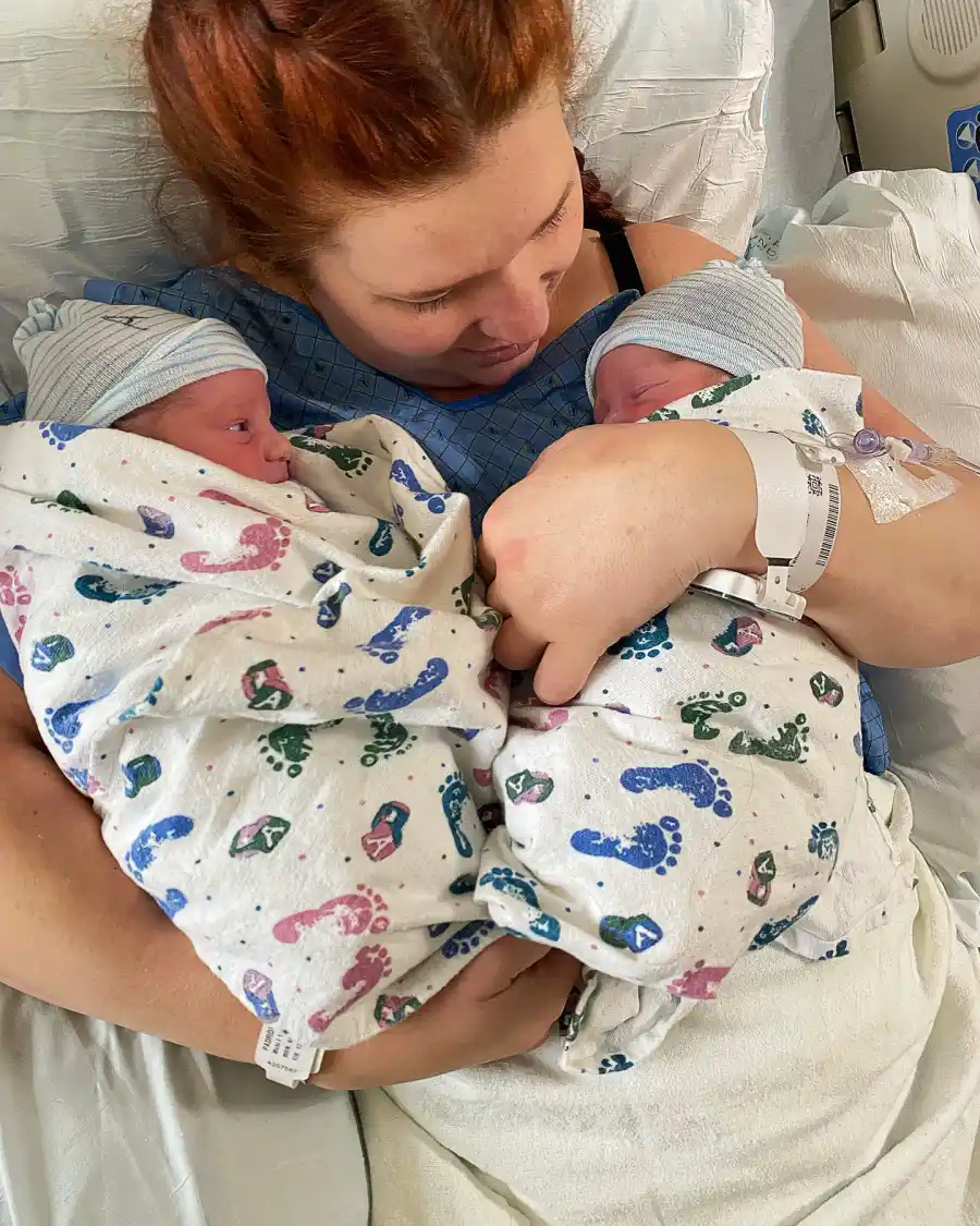 Sister Wives' Mykelti Brown and Husband Tony's Family Album With Daughter Avalon and Twin Sons Archer and Ace - 512