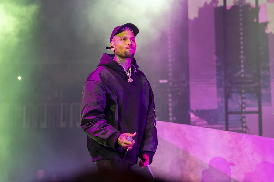 Stars React to Rihanna’s 2023 Super Bowl Halftime Show- Chris Brown, Katy Perry, Shakira and More - 727