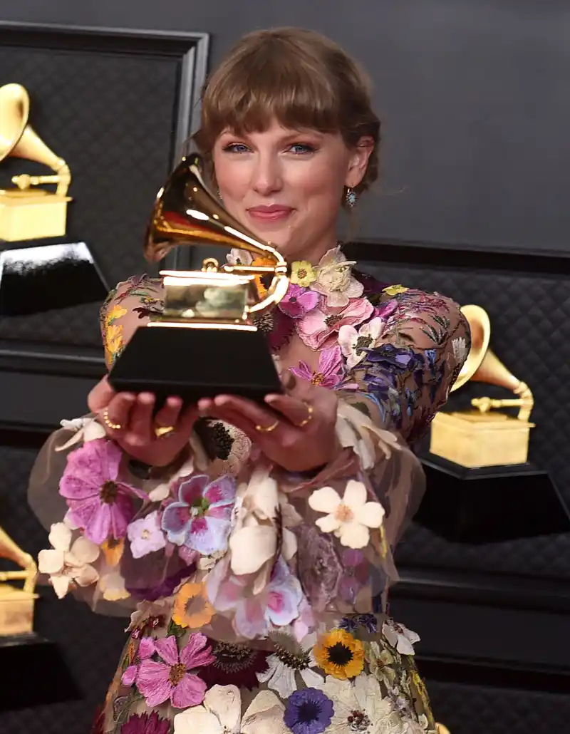 Taylor Swift Grammy Style