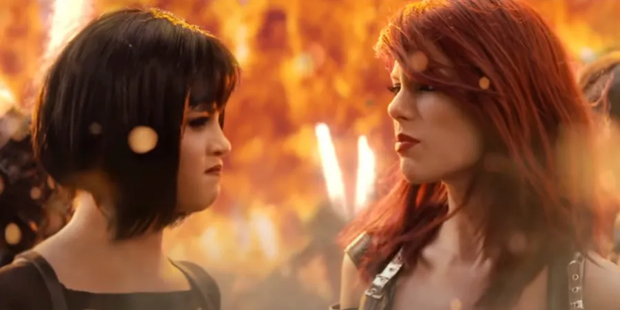 Taylor Swift and Selena Gomez's Sweetest Friendship Moments Over the Years- Photos - - 475