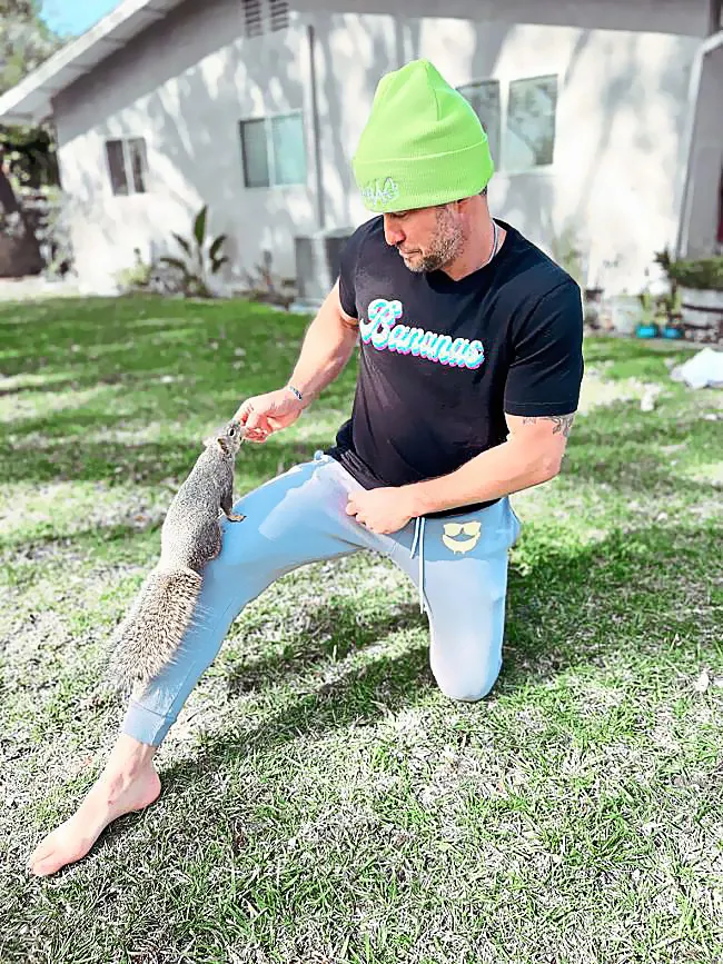 The Challenge’s Johnny ‘Bananas’ Devenanzio- Inside a Day in My Life! - 320