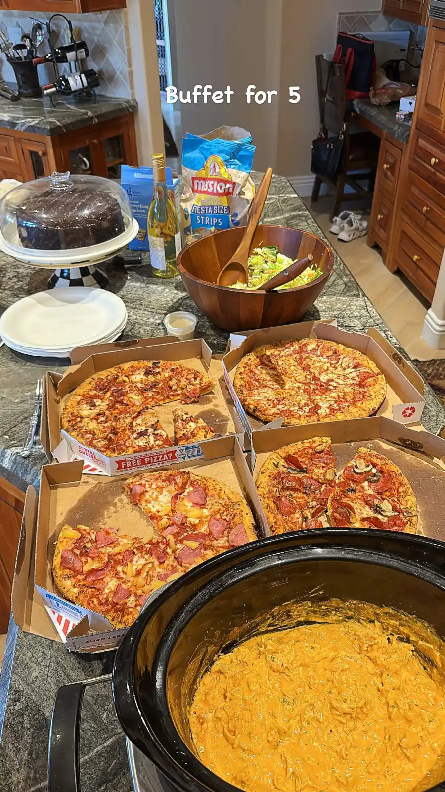 What Celebrities Ate During Super Bowl LVII - 740