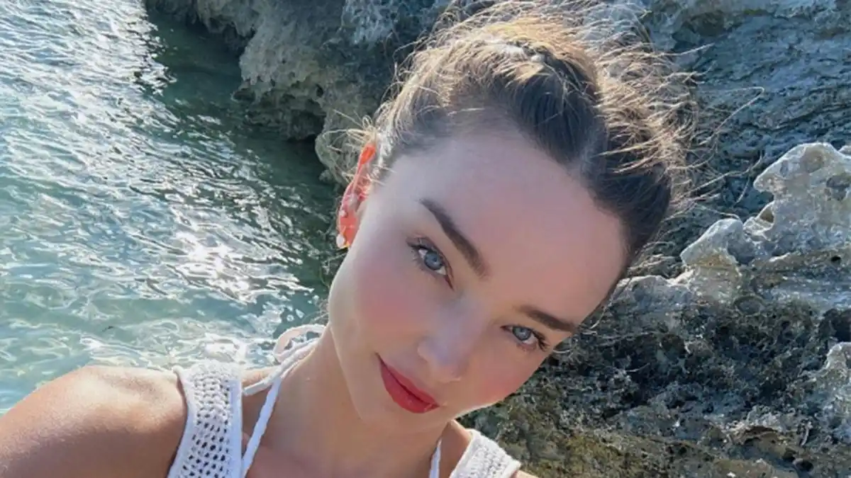 miranda-kerr-kora-organics-noni-face-oil