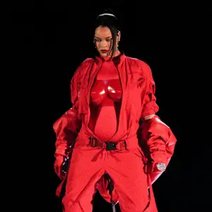 Pregnant Rihanna Sizzles During Super Bowl Halftime Show: See Her Look