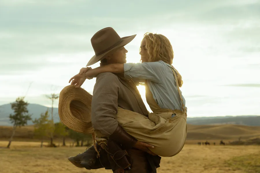 Darren Mann as Jack Dutton and Michelle Randolph as Elizabeth Strafford in 1923.