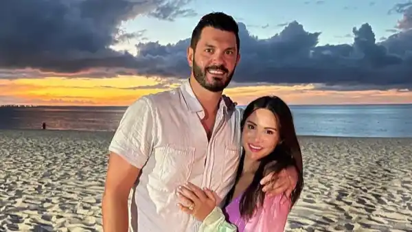 Andi Dorfman on When She Knew Blaine Hart Was The One — and Whether They Are Competitive on Race Day pink and green dress