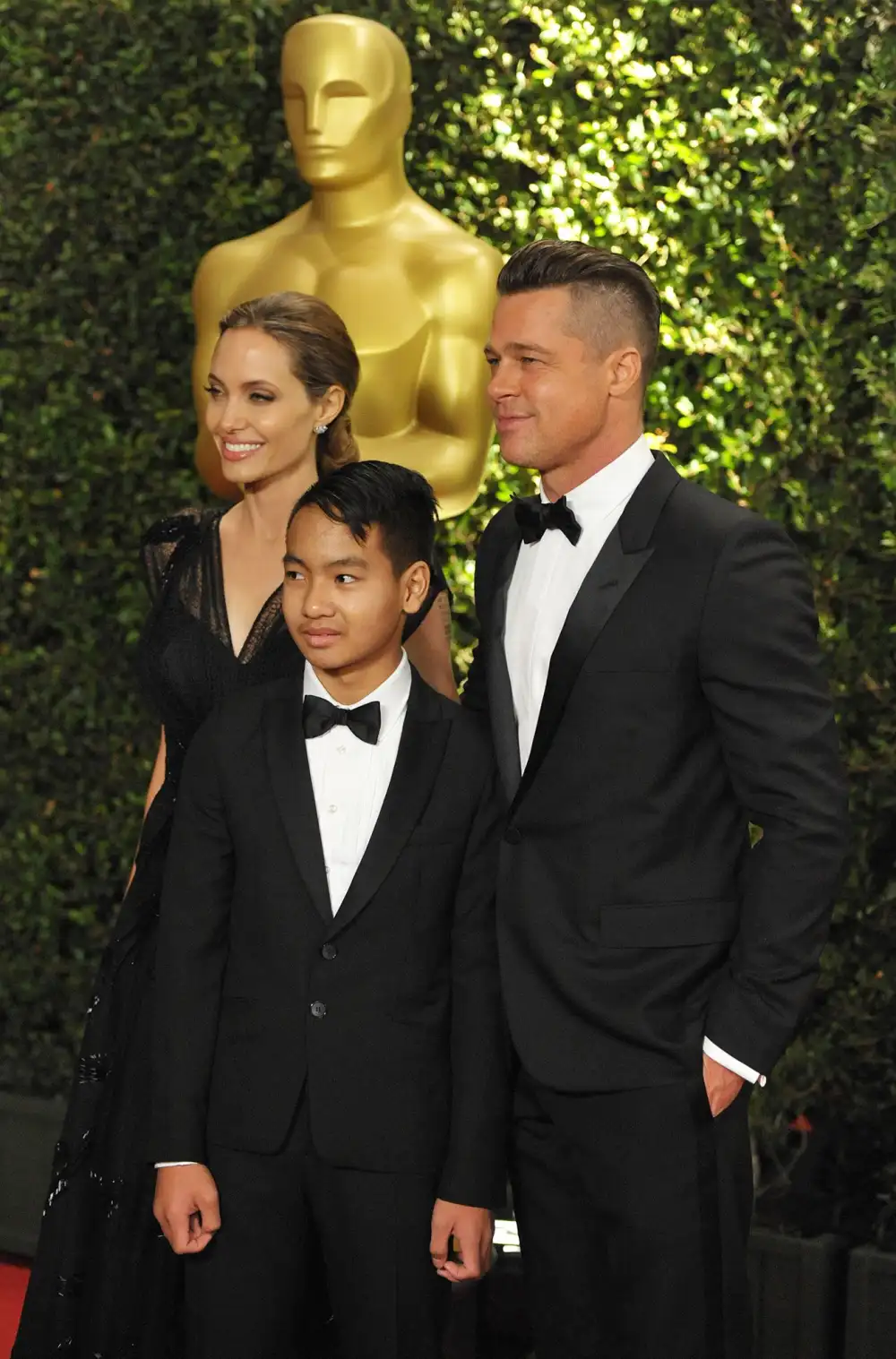 Angelina Jolie and Brad Pitt: See the Photo That Confirmed They Were a Couple 10 Years Later!