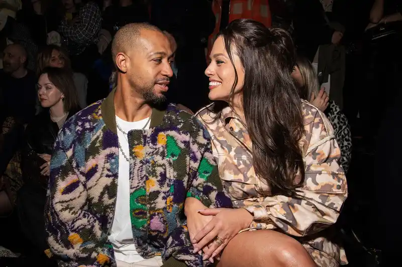 Ashley Graham Reveals Husband Justin Ervin Underwent Vasectomy After 3 Kids- He's ‘Shooting Blanks’ - 920