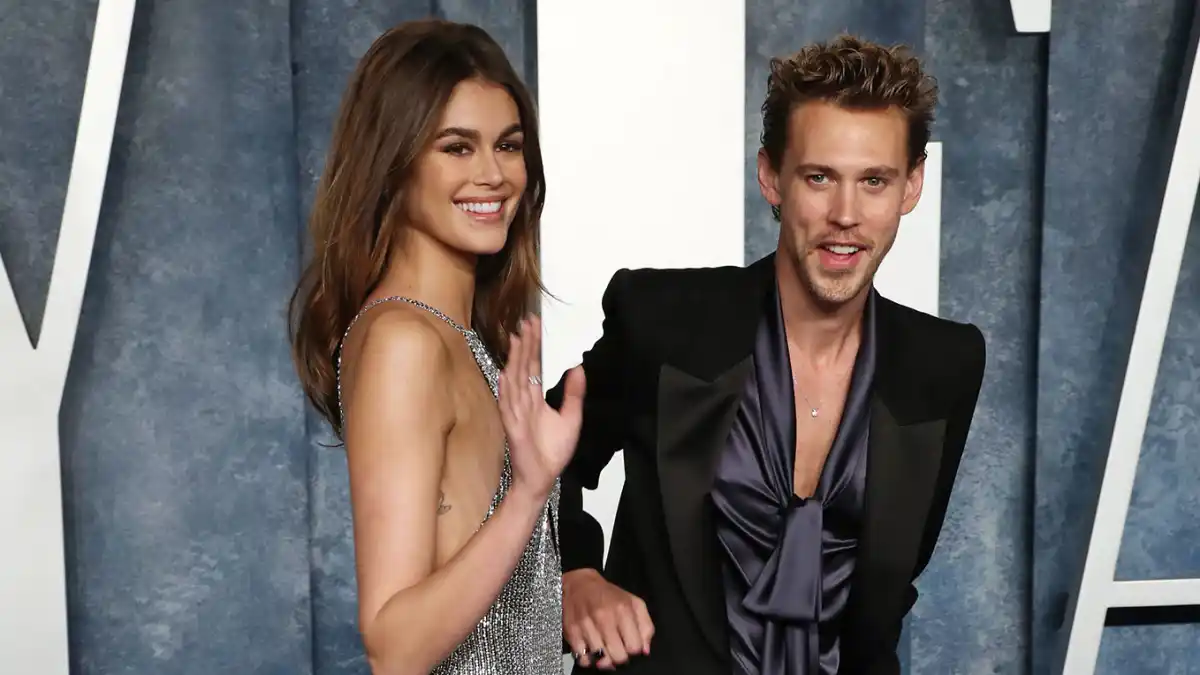 Austin Butler and Kaia Gerber Visit Children Hospital