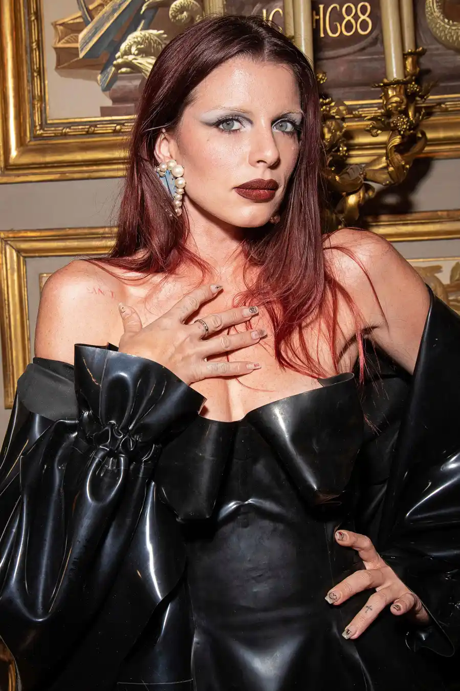 Celebrities Who've Spoken About Ozempic for Weight Loss - 954 Julia Fox