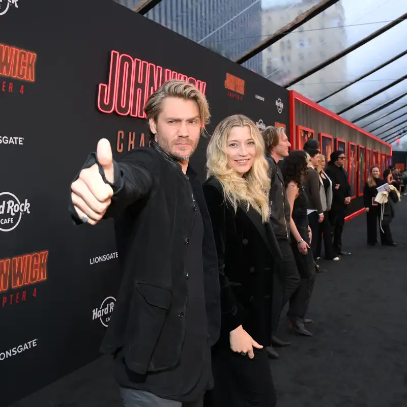 Chad Michael Murray and Sarah Roemer Hot Pics