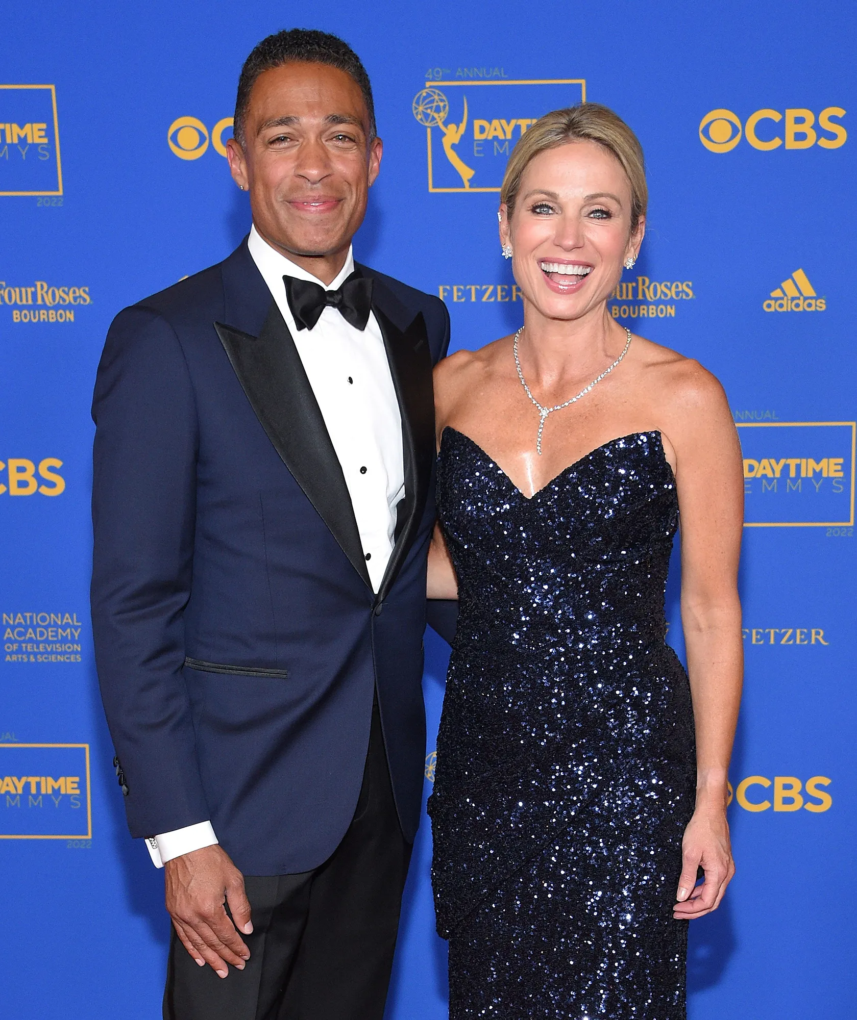 Former 'GMA3' Cohosts Amy Robach and T.J. Holmes Run NYC Half Marathon Together Amid Romance: Photos