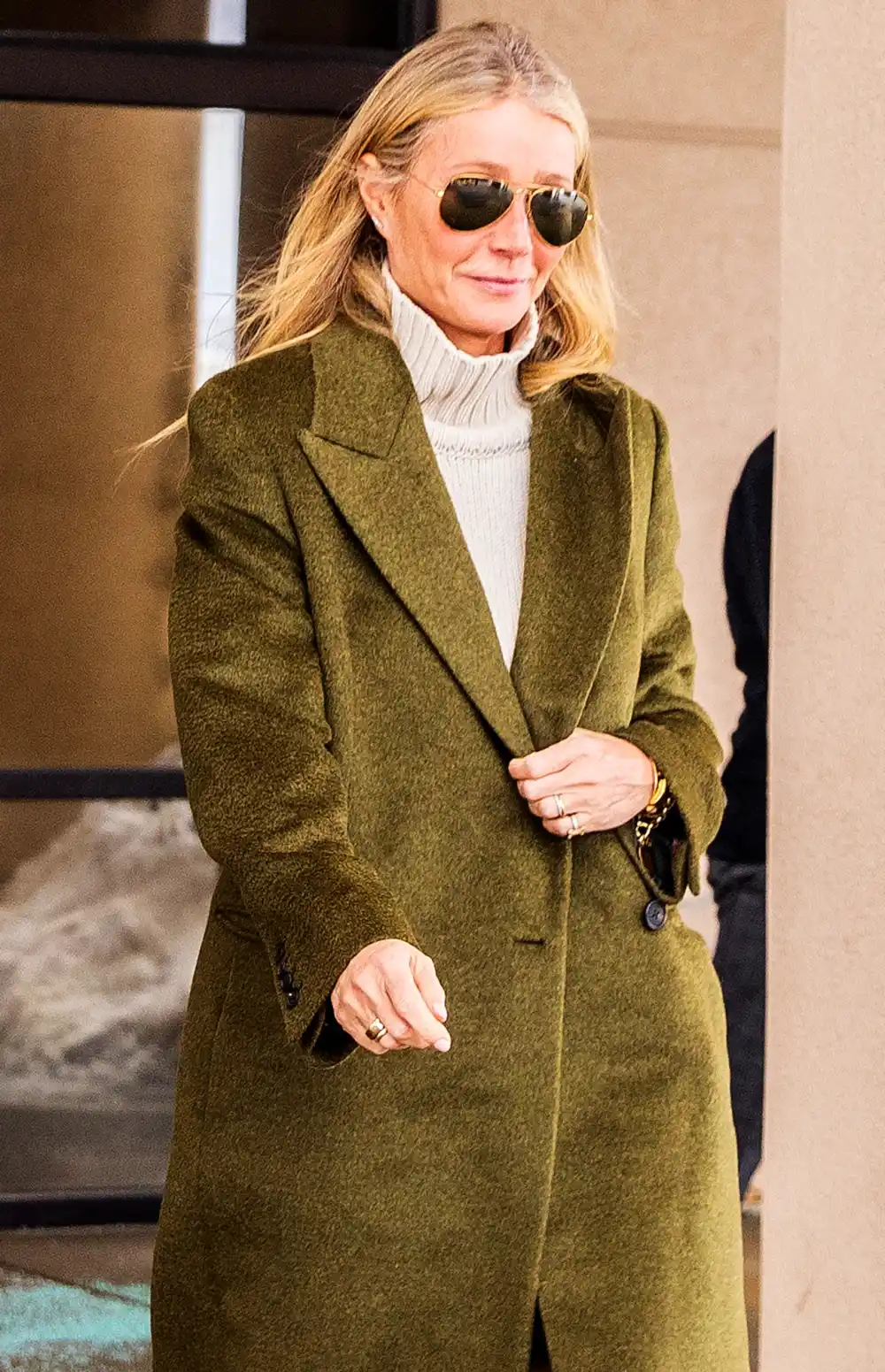 Gwyneth Paltrow&rsquo;s Sking Accident Trial: Star's Security Wanted to Bring Treats in for Bailiffs &mdash; and Got Rejected