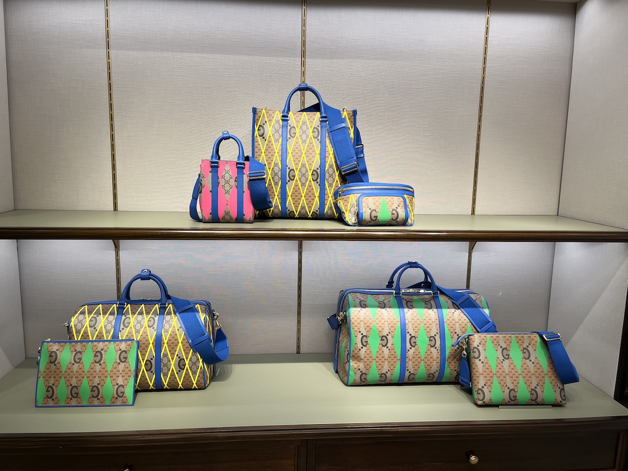 new gucci luggage store paris
