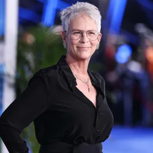 Jamie Lee Curtis Reflected on Family's 'Legacy' Before 1st Oscars Win