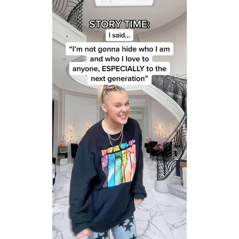 JoJo Siwa Claims Former Company Negatively Reacted to Her Coming Out