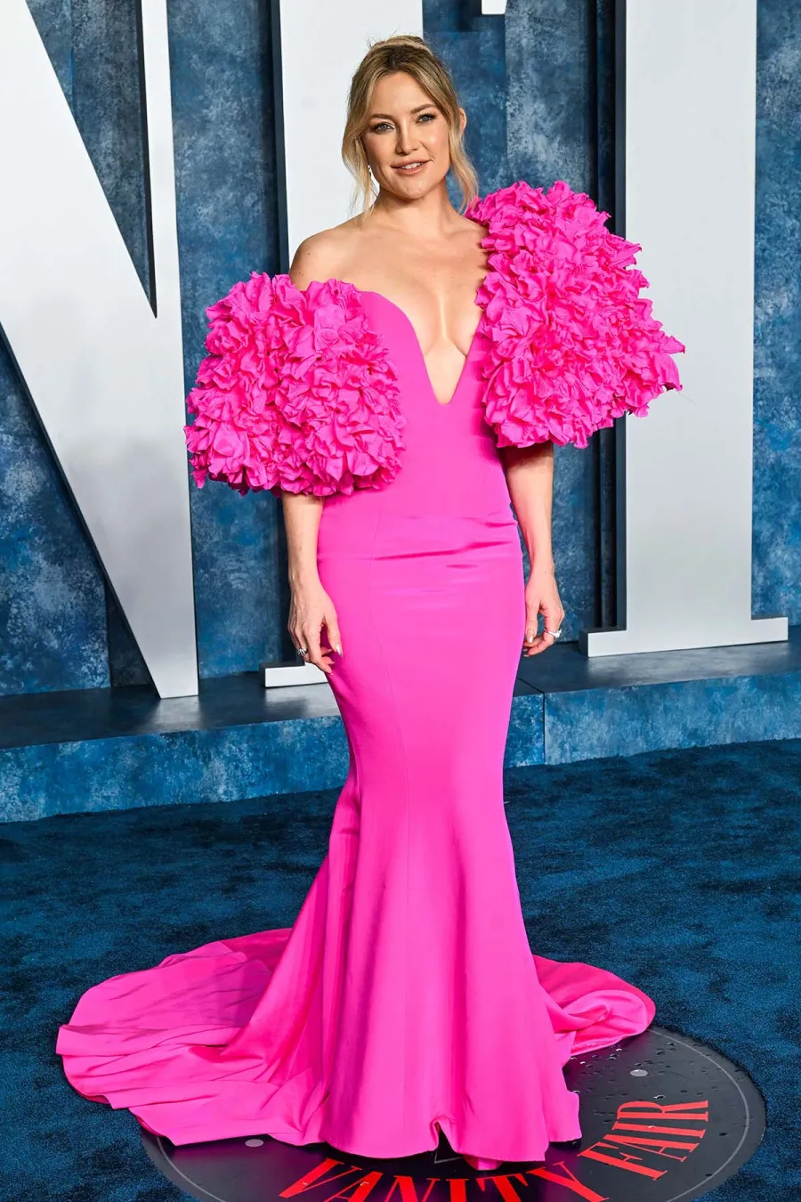 Kate Hudson Blossoms Like a Bouquet at Vanity Fair Oscars Party: Photos