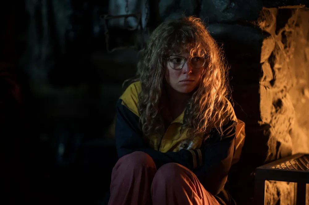 Samantha Hanratty Reveals Which Yellowjackets Fan Theories She Loves Which She Hopes Aren t True and More