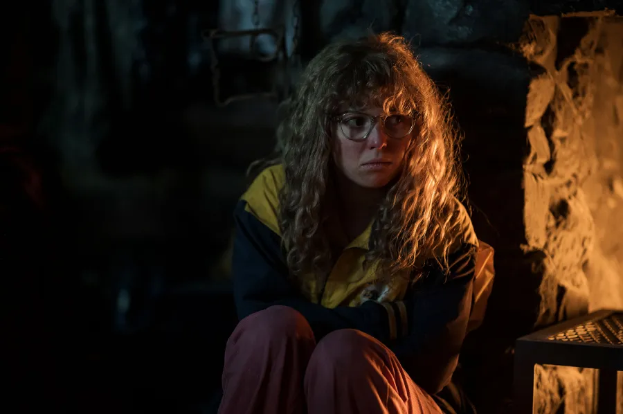 Samantha Hanratty Reveals Which Yellowjackets Fan Theories She Loves Which She Hopes Aren t True and More