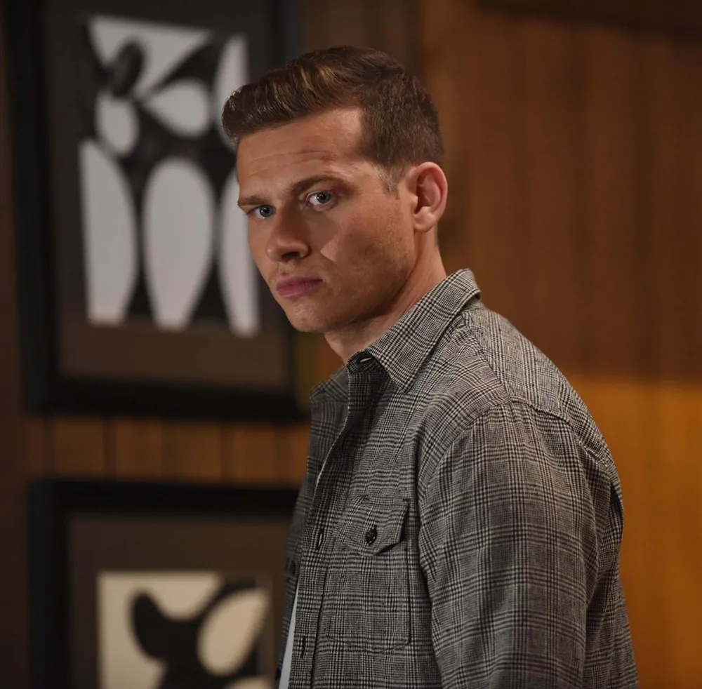 Oliver Stark: Eddie Will Struggle to &lsquo;Deal With Emotions&rsquo; After Buck&rsquo;s Accident