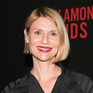 Pregnant Claire Danes Shows of Growing Baby Bump Ahead of 3rd Child With Hugh Dancy