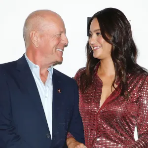 Promo Bruce Willis Wife Emma Heming Cries Amid Dementia Battle Birthday
