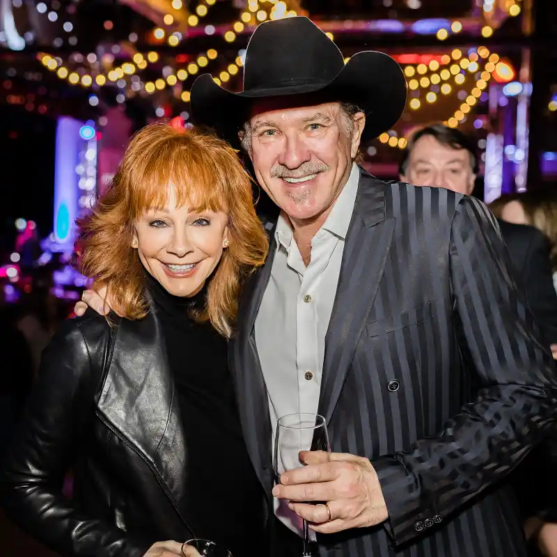 Reba McEntire and Kix Brooks Hot Pics