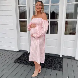 Sadie Robertson Says 2nd Pregnancy Made Her Feel ‘A Lot Less Shallow’: My Body Has a 'Whole New Meaning'