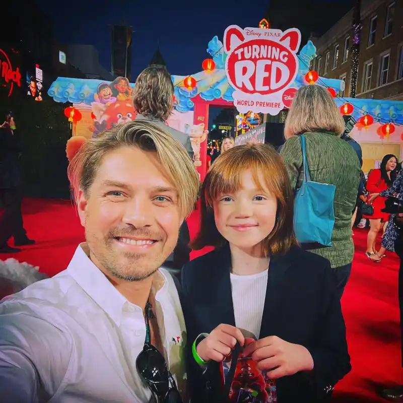 Taylor Hanson's Family Guide- See His 7 Kids With Wife Natalie - 725